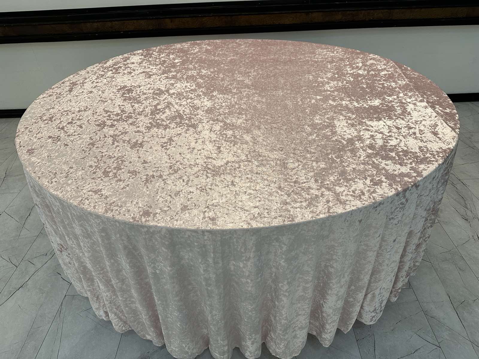 Покривка кадифе 304 см