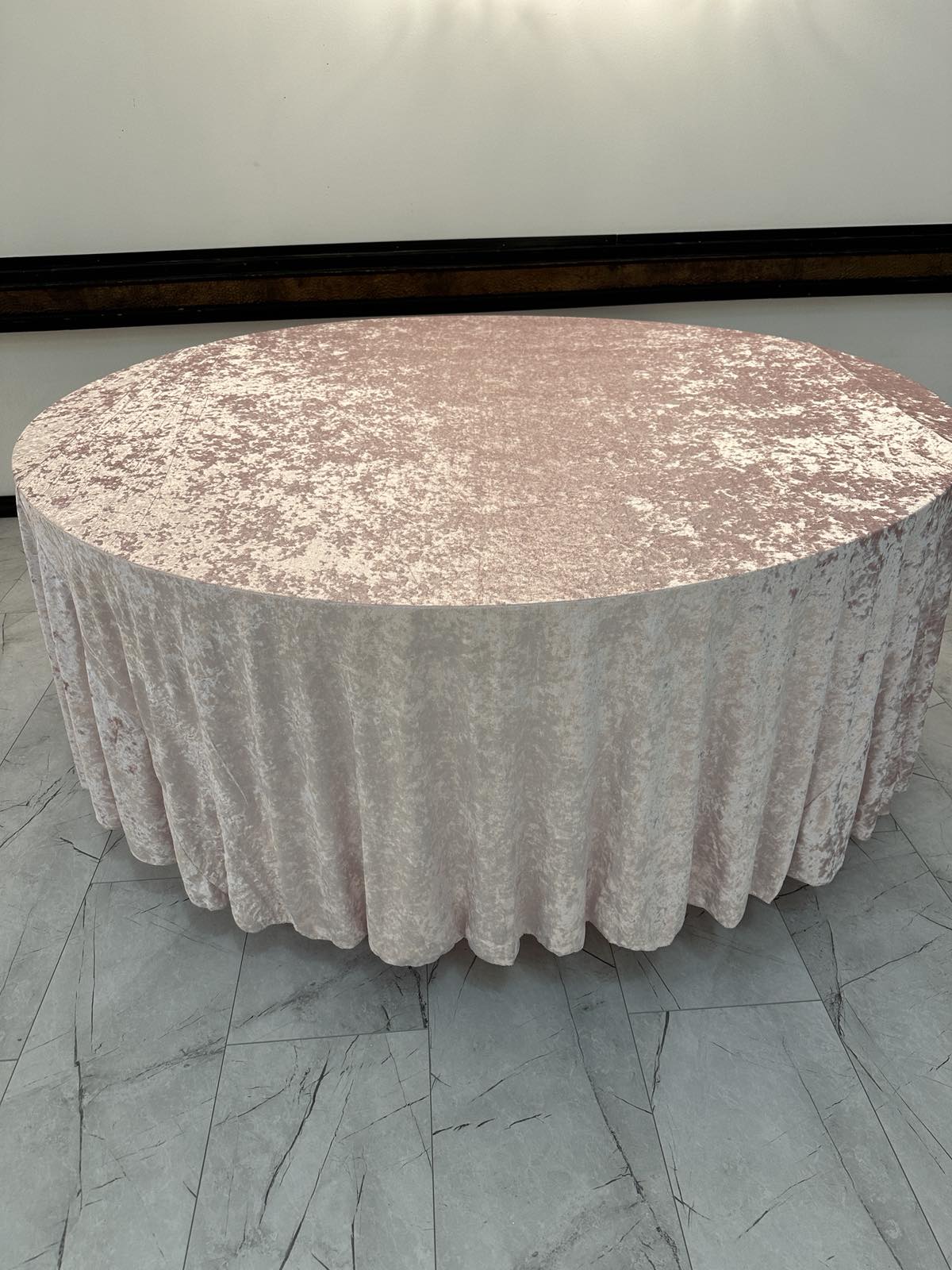 Покривка кадифе 304 см