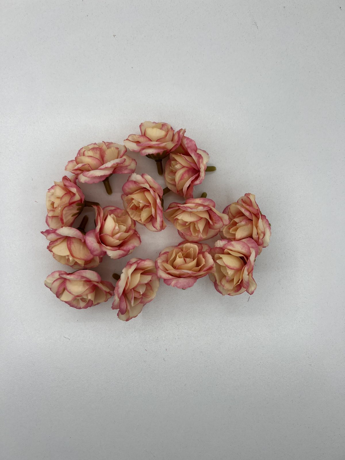 Мини главичка роза