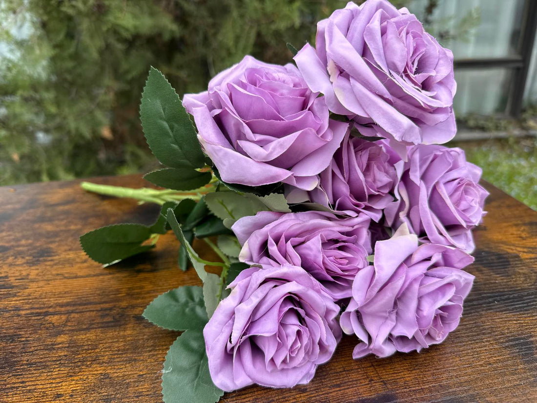 Изкуствена роза 10 глави свет.лила