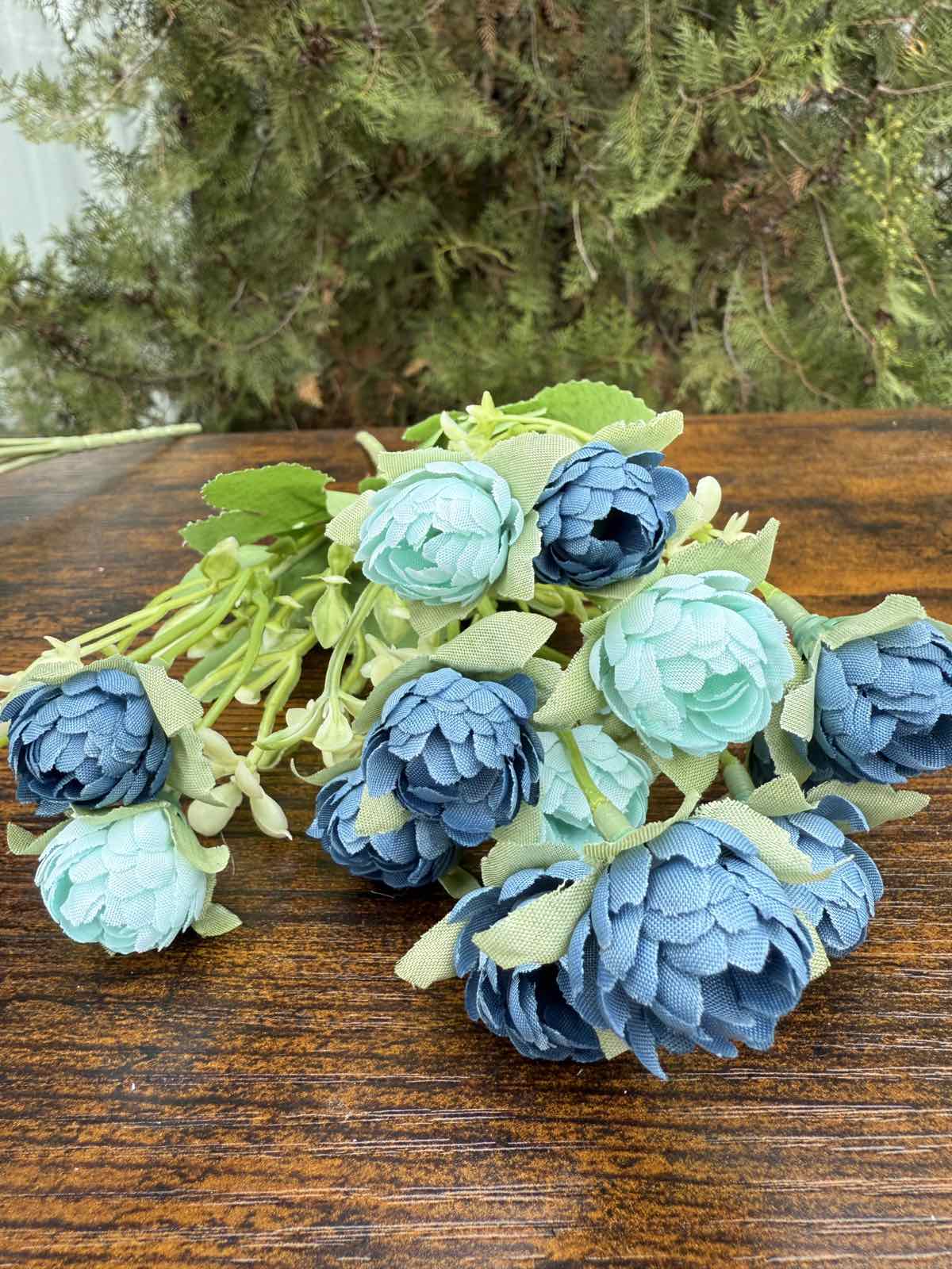 Двуцветни мини хризантемки