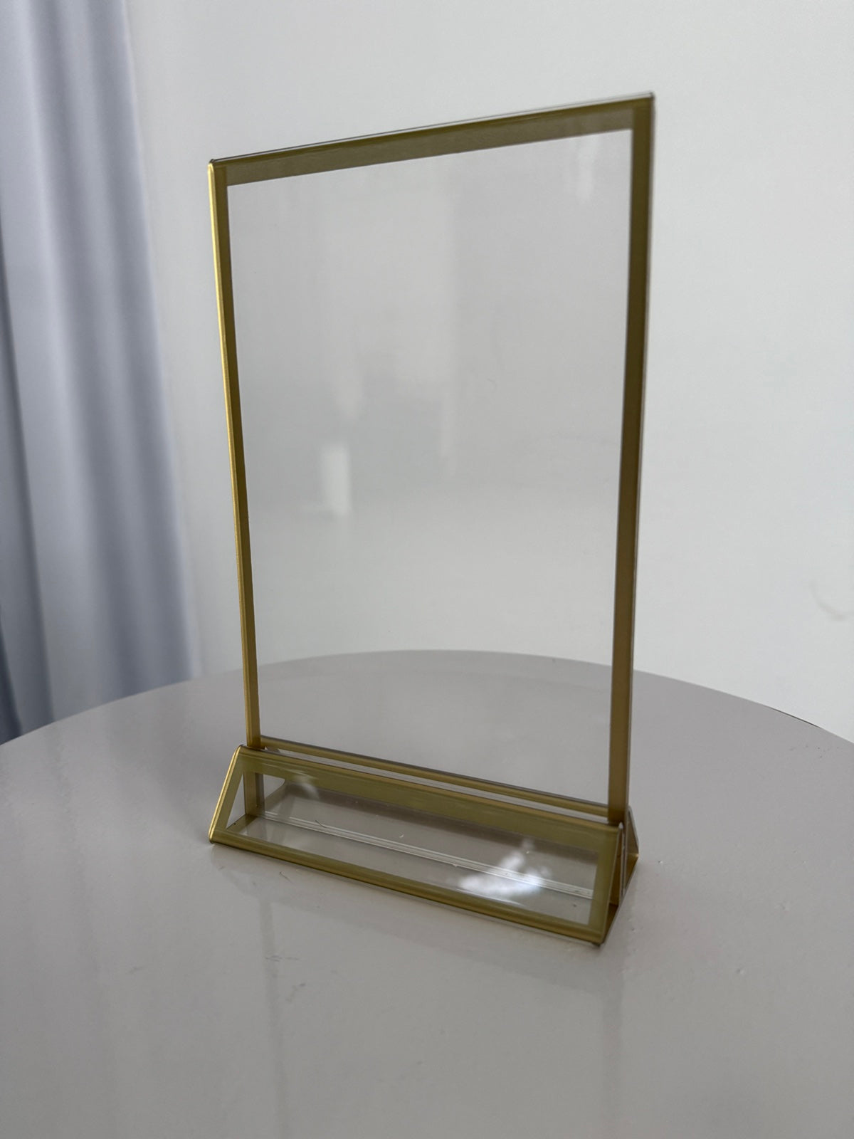 Акрилна стойка за номер на маса