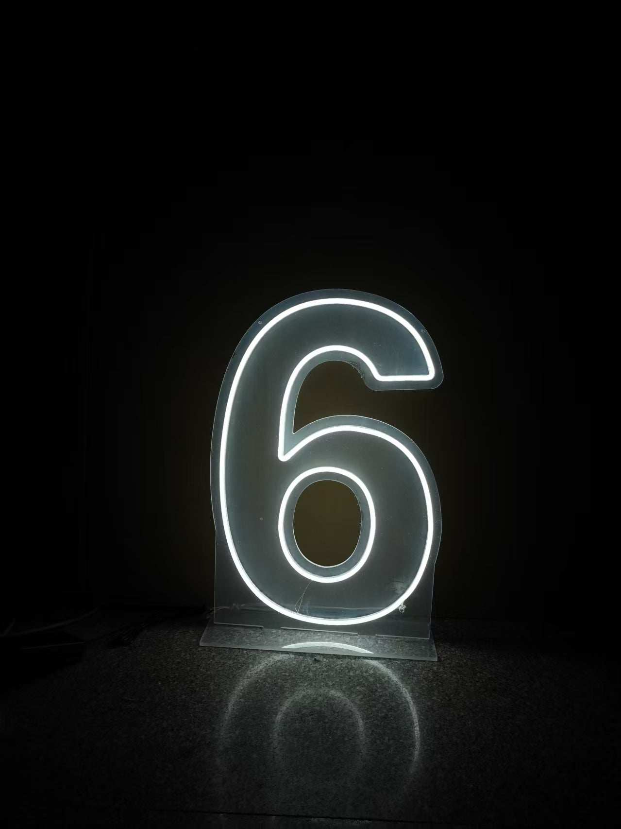 Светещи цифри прозрачни