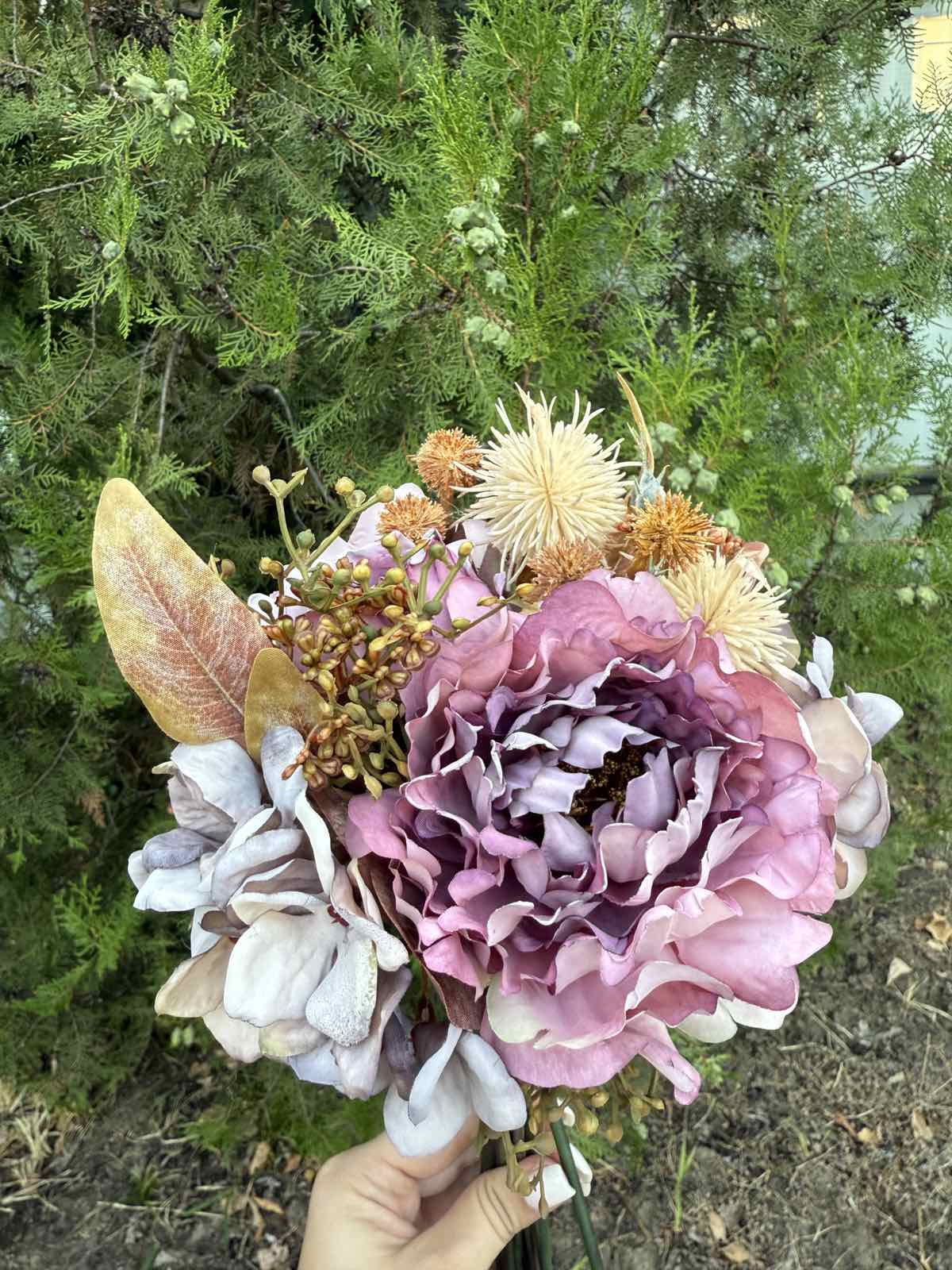 Букет с далии и роза