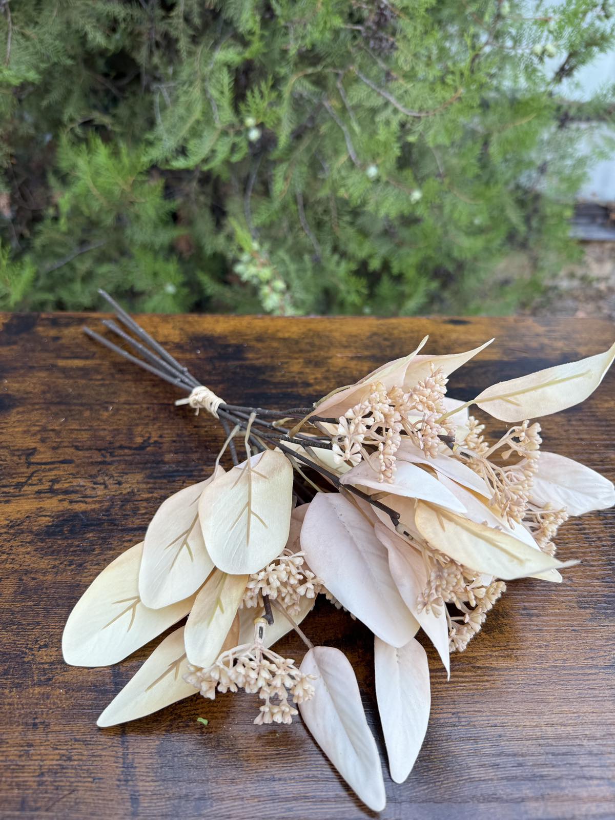 Букет с листа магнолия