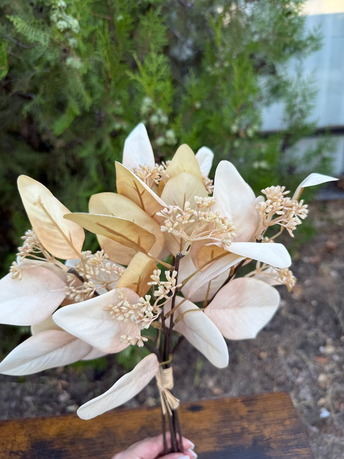 Букет с листа магнолия