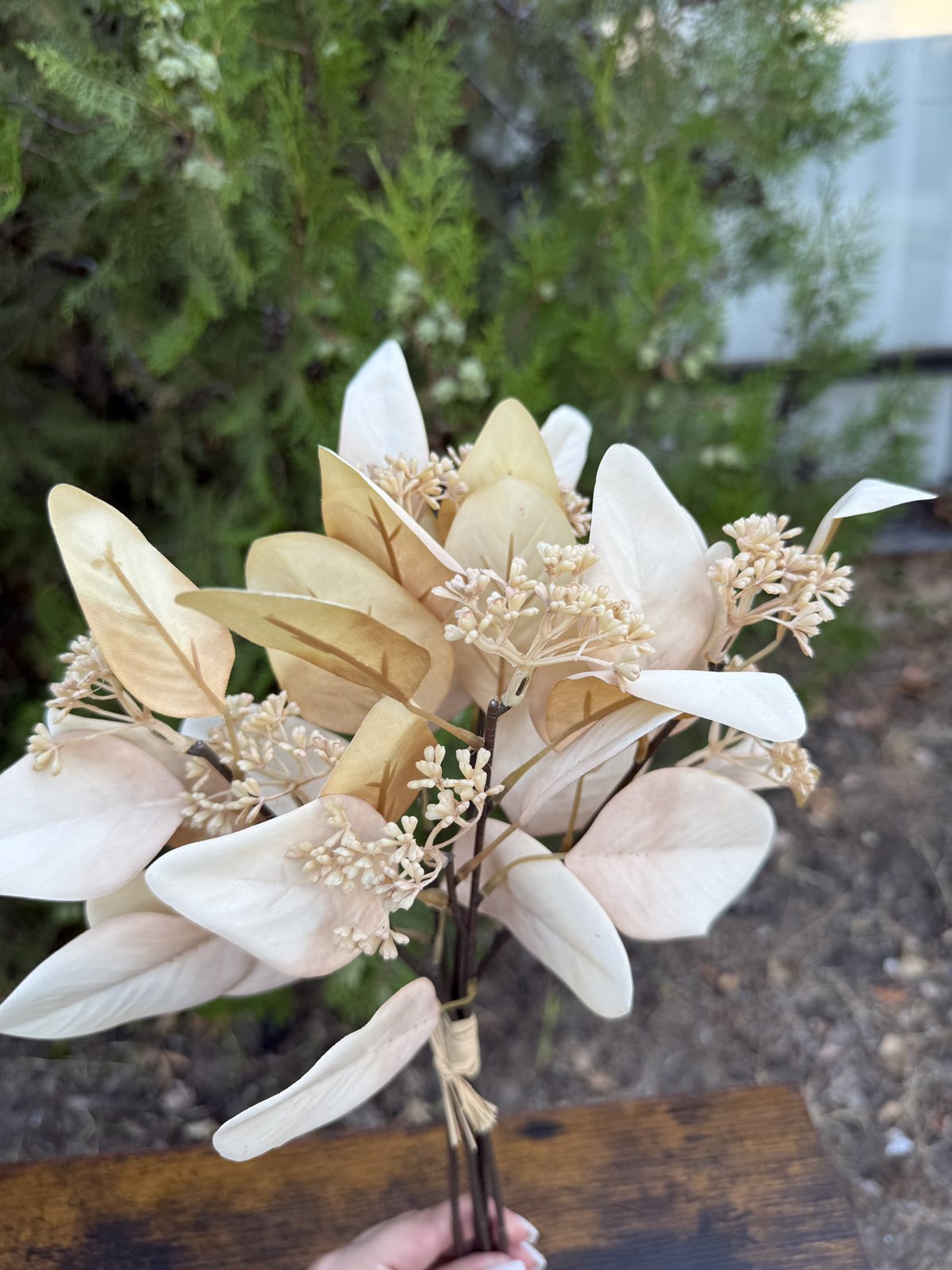 Букет с листа магнолия