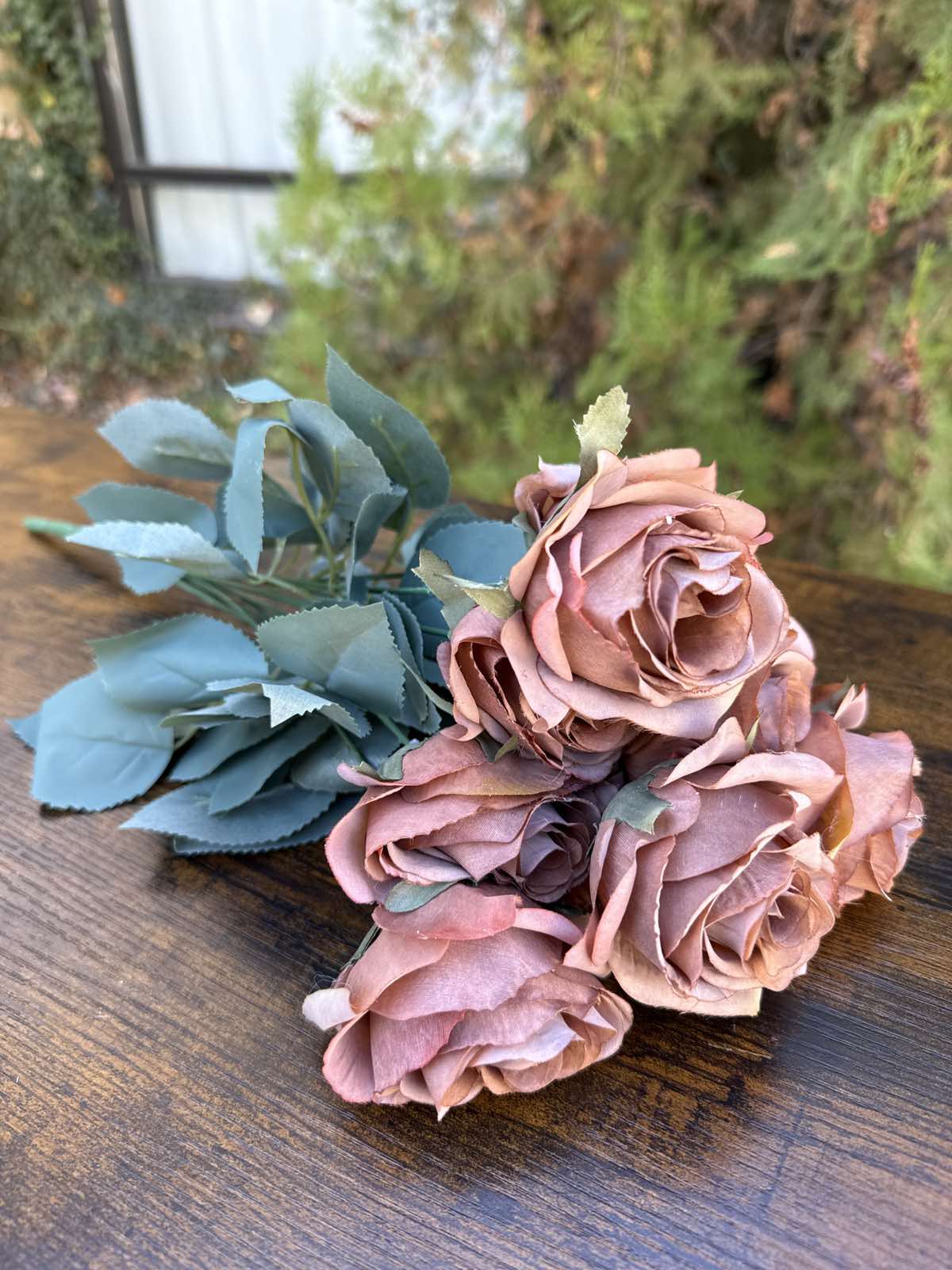 Роза 10 глави кафе