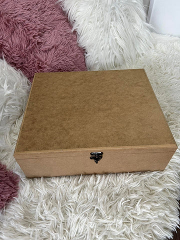 Дървена кутия 35/30/12