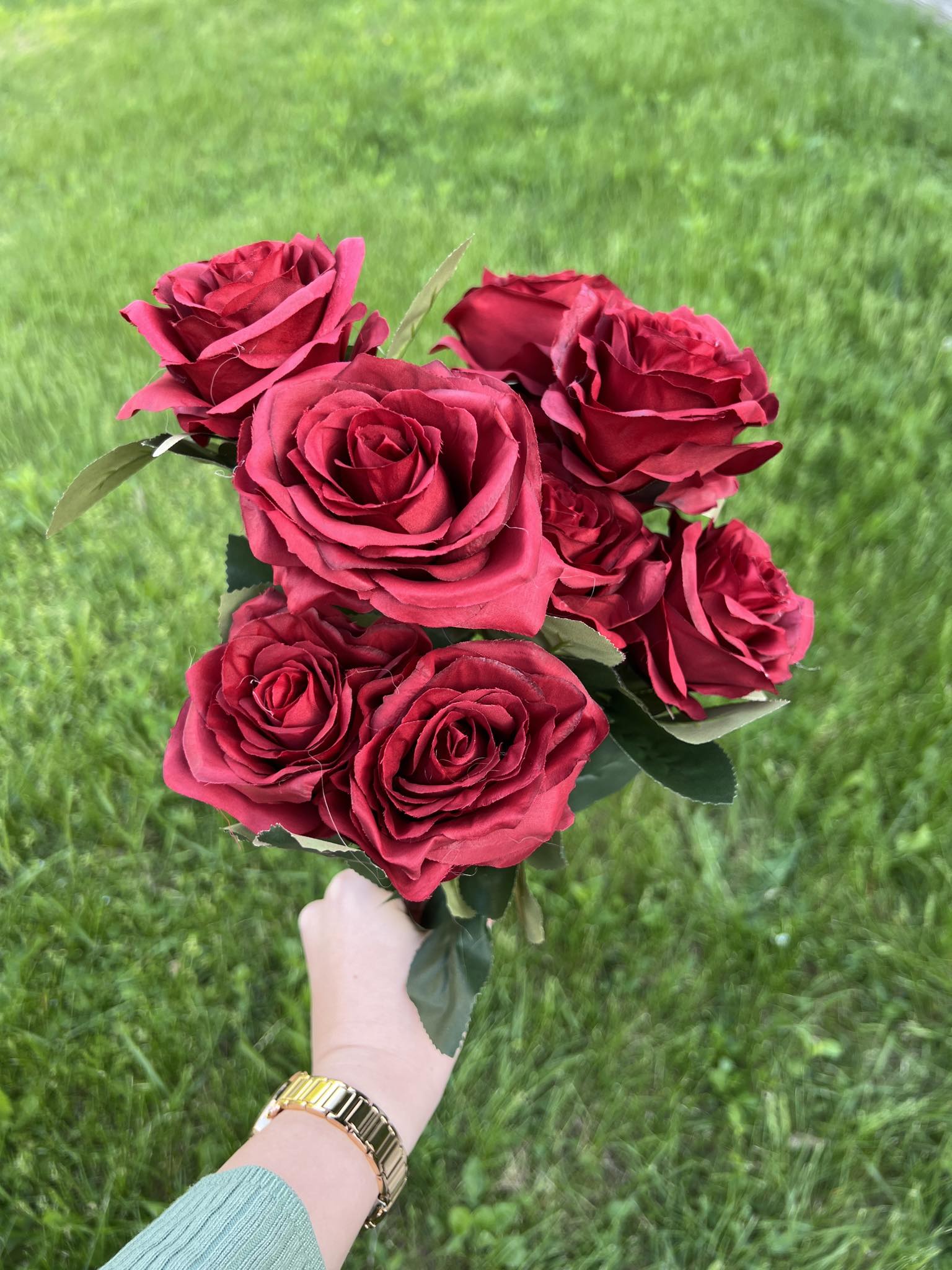 Изкуствена роза 10 глави бордо