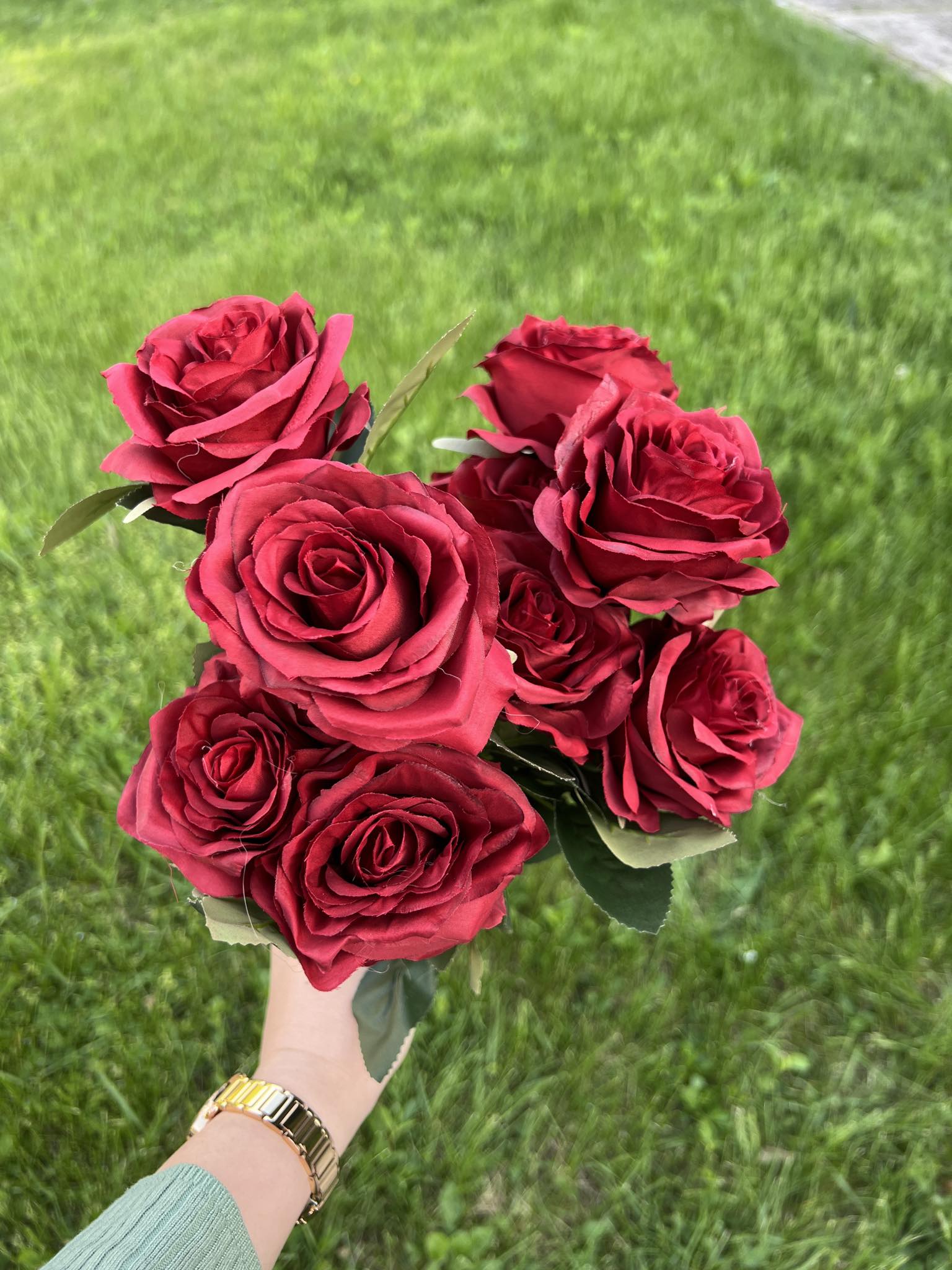 Изкуствена роза 10 глави бордо