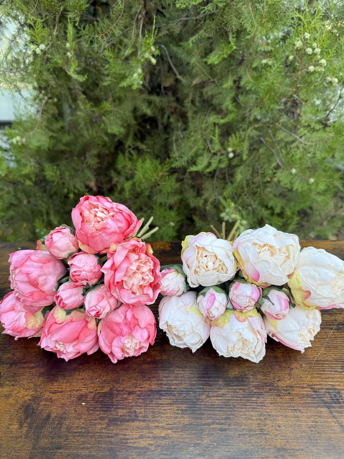 Букет божури