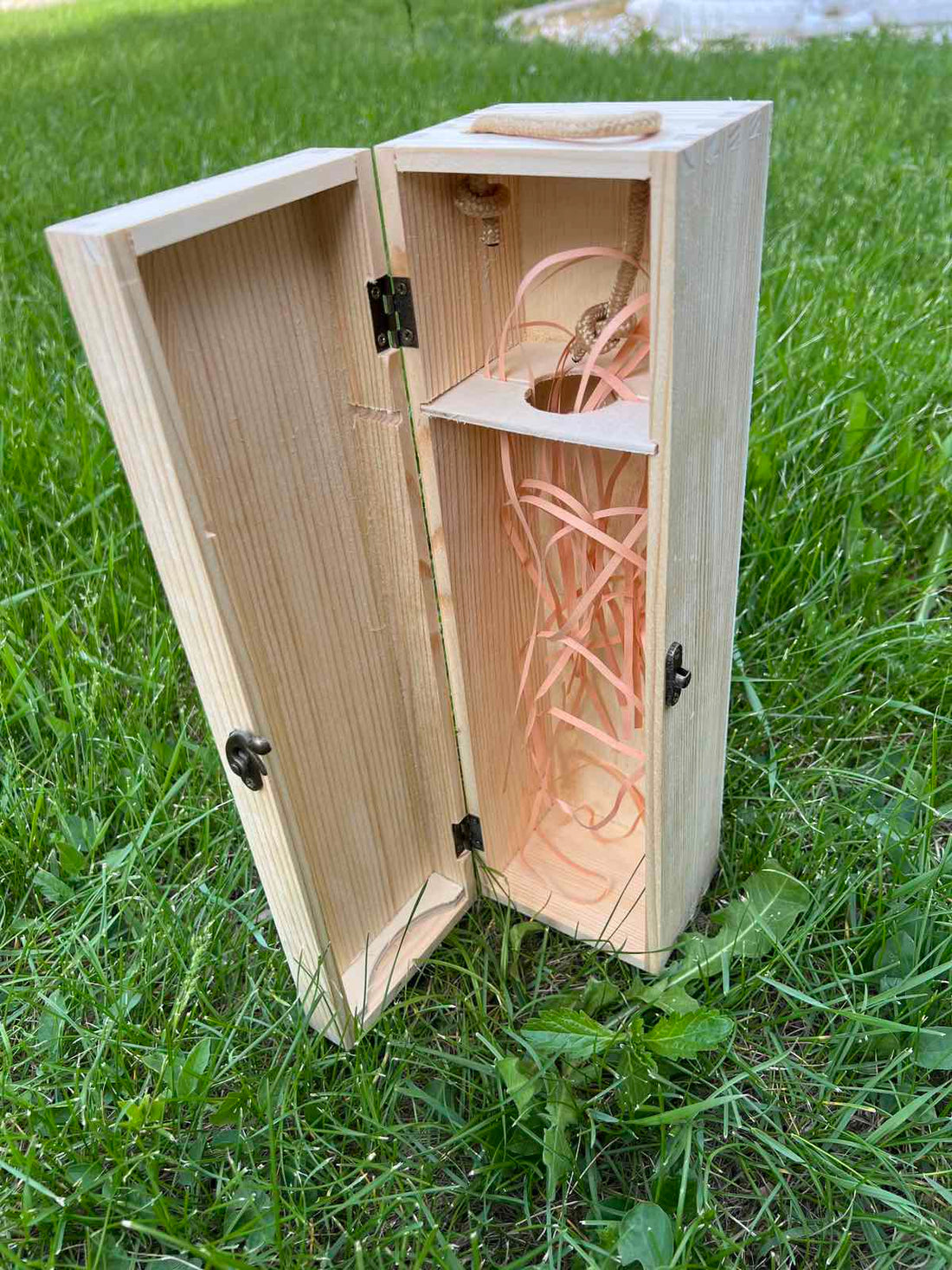 Дървена кутия за вино