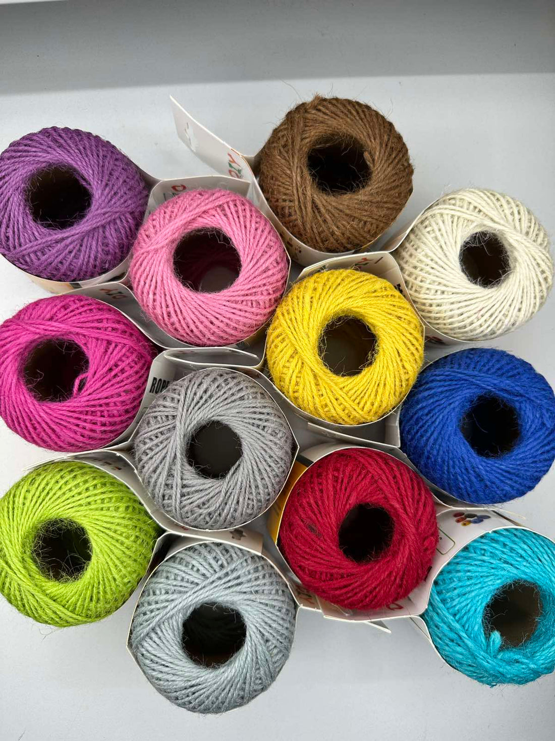 Цветен канап 50 гр. нишка