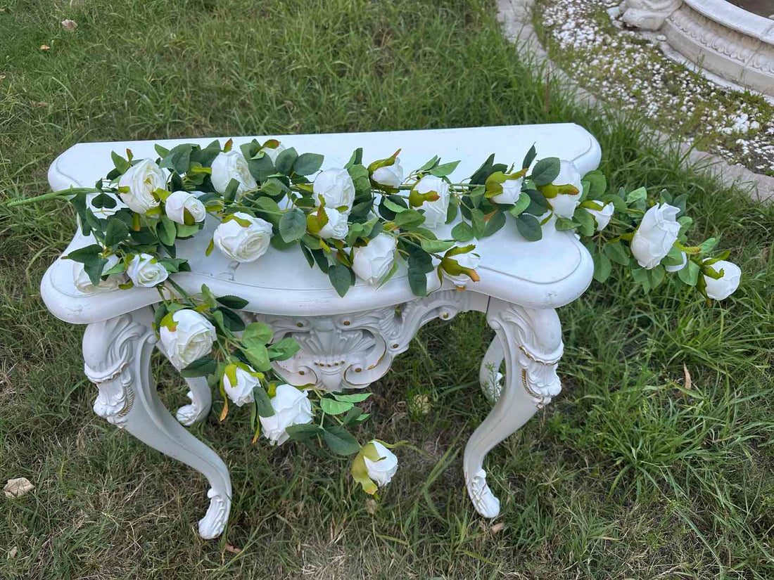 Висяща каскадна роза