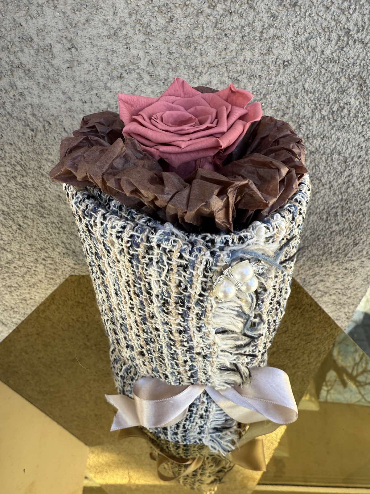 Вечна роза кокетка