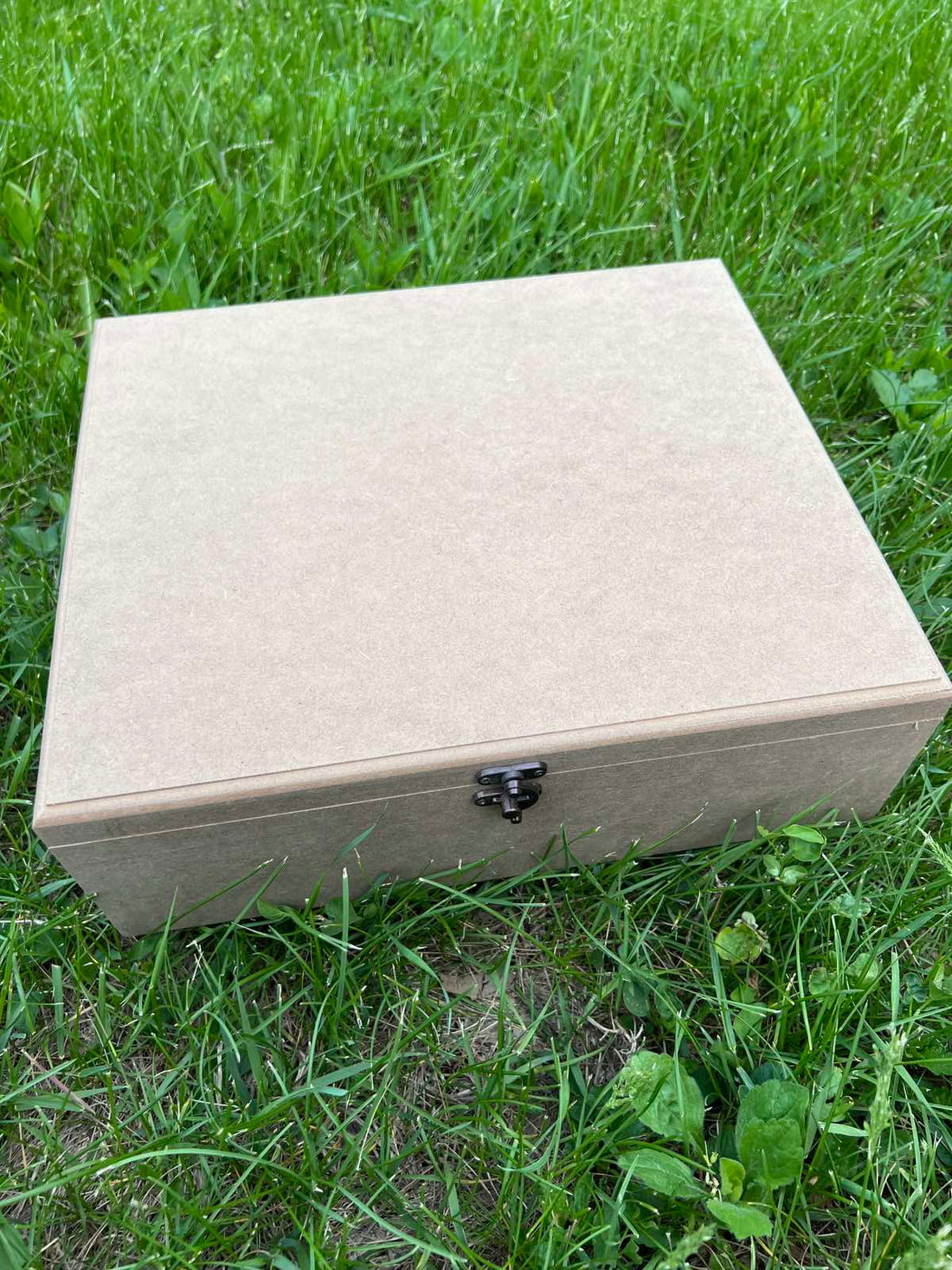 Мдф кутия 35/30/12 с разделител