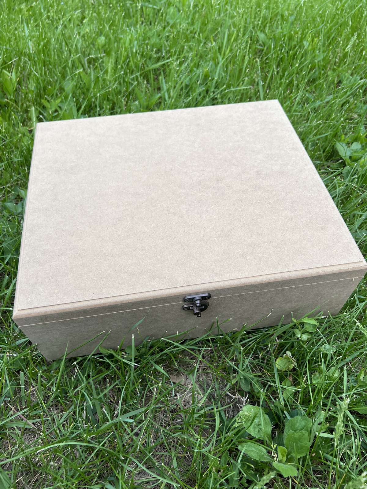 Мдф кутия 35/30/12 с разделител