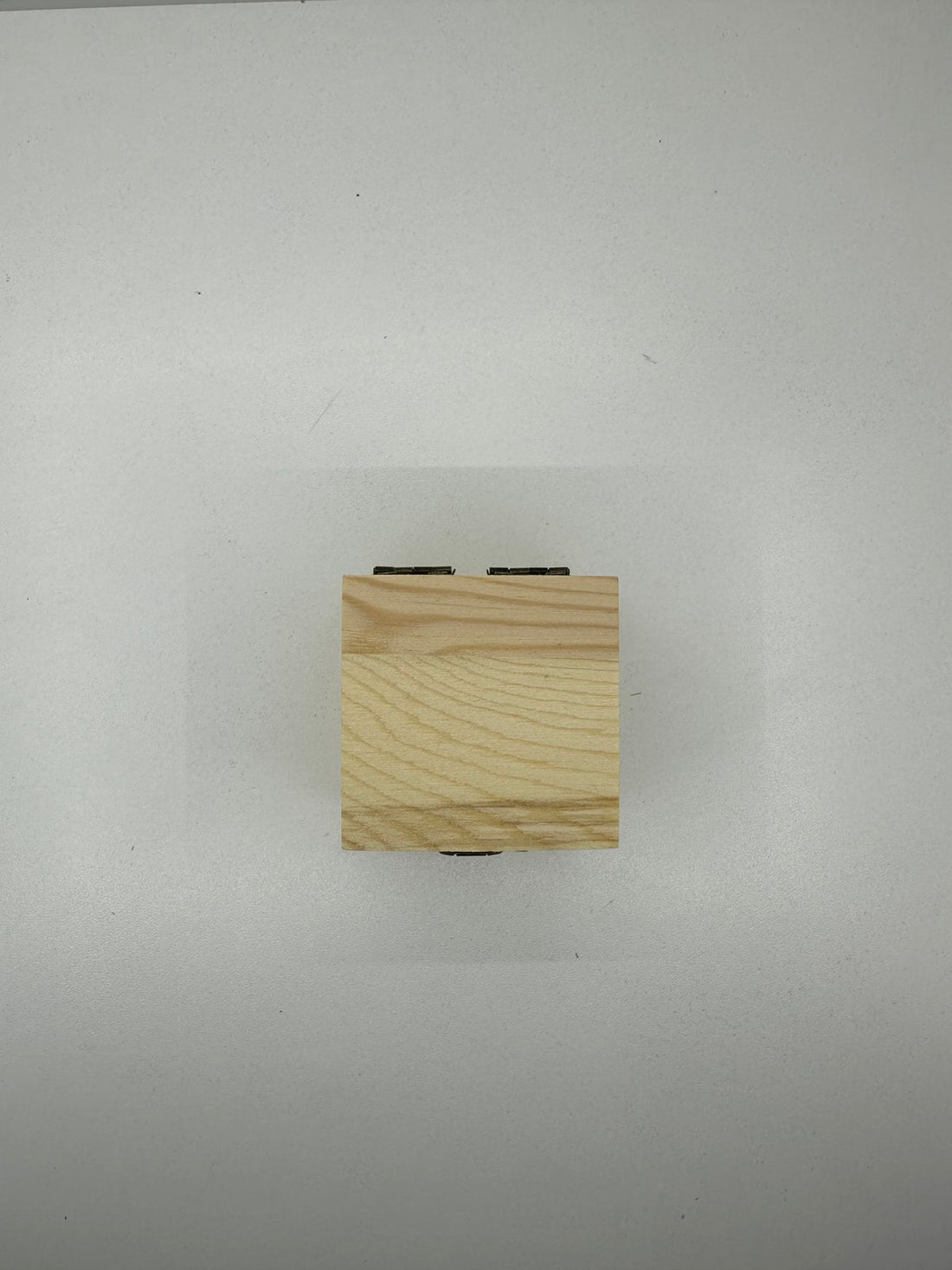 Дървена кутия квадрат съкровища