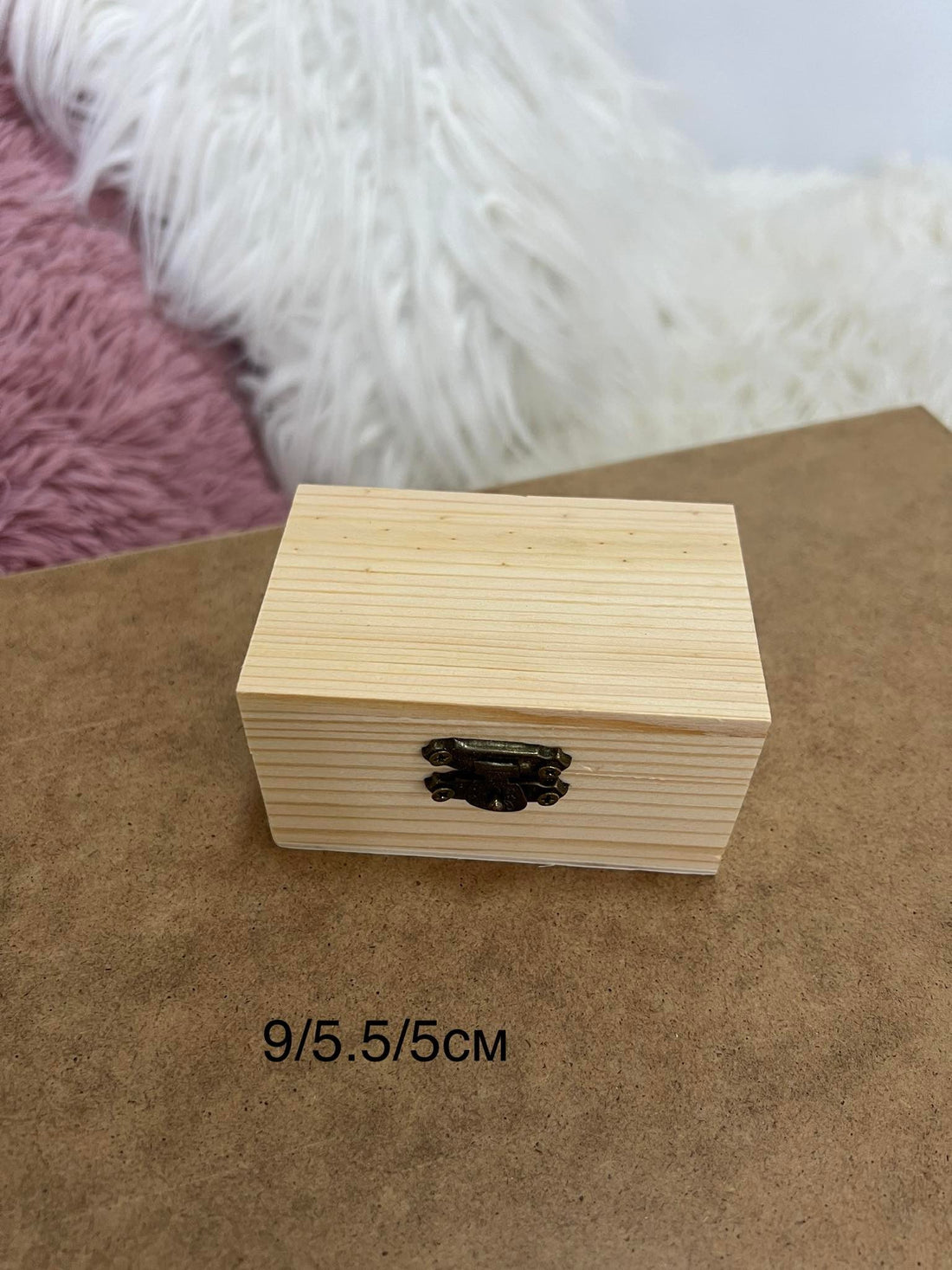 Дървена кутия 9/5.5/5