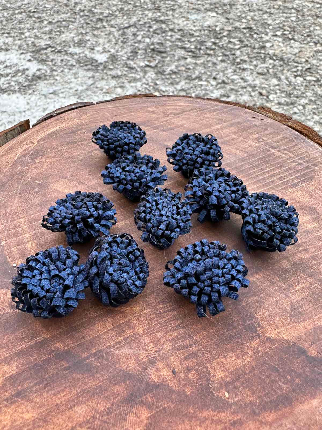 Сатенена хризантема главичка