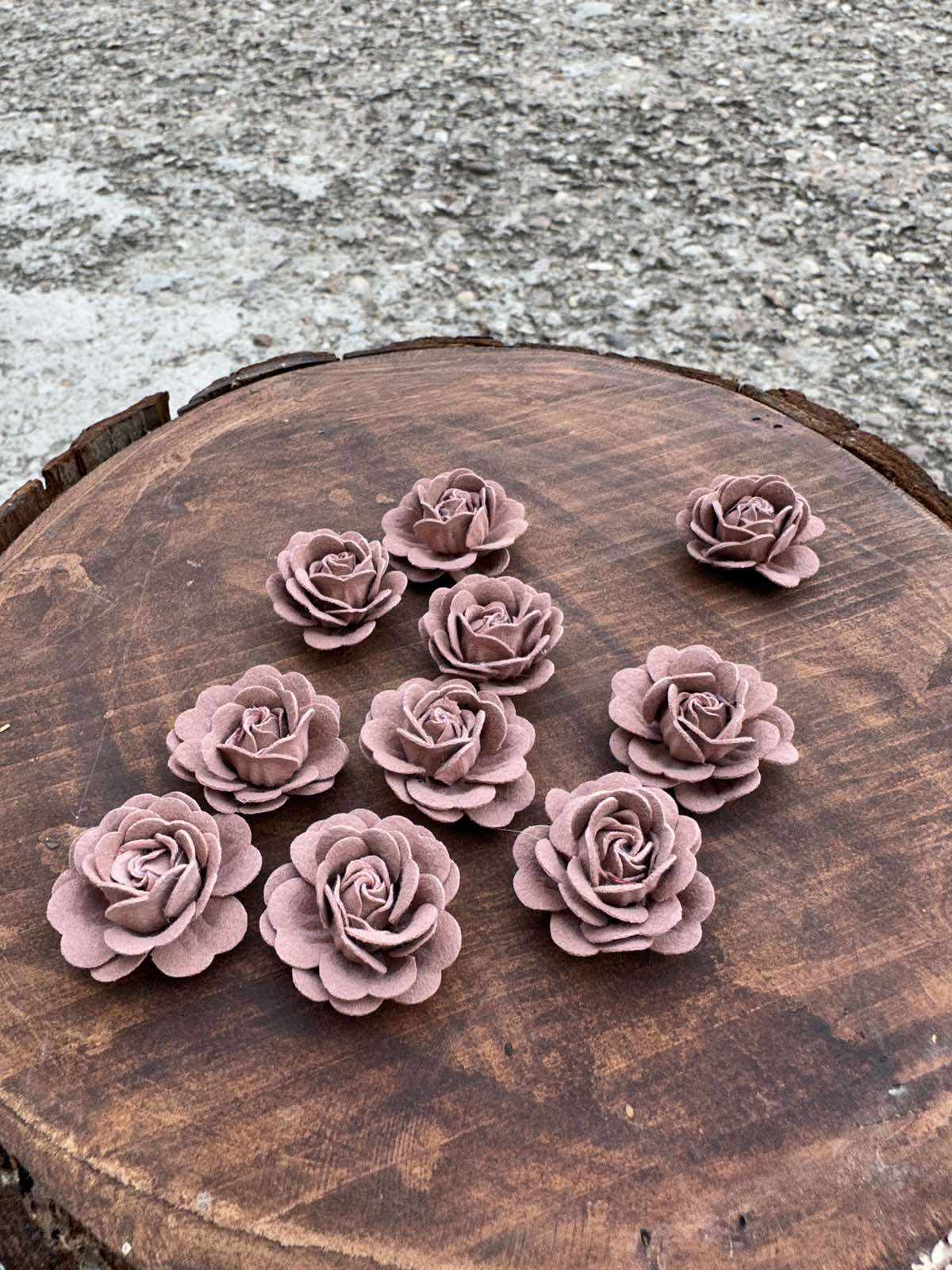 Средна розичка главичка