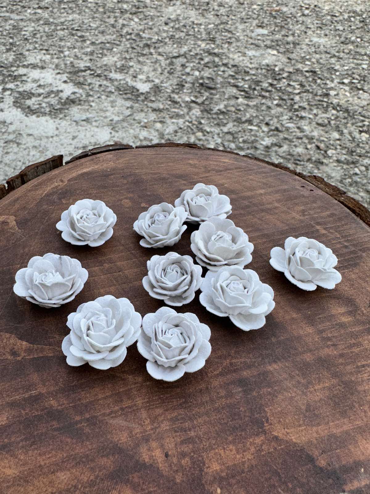 Средна розичка главичка