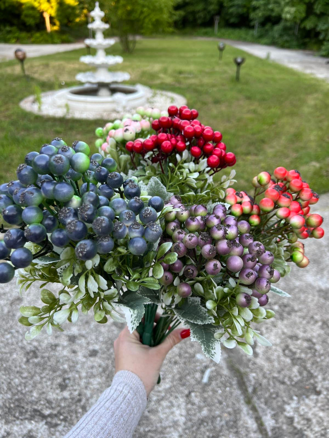 Зеленина с топчета букет синьо