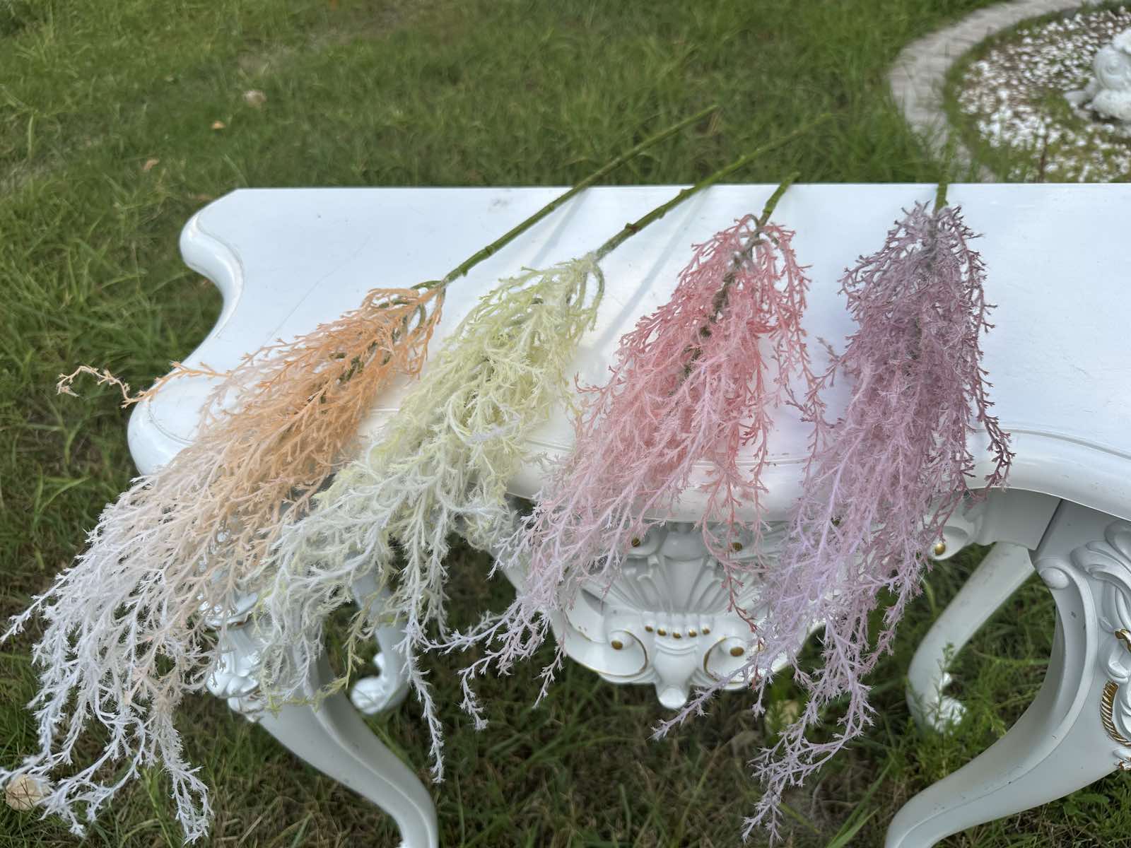 Цветни метлички