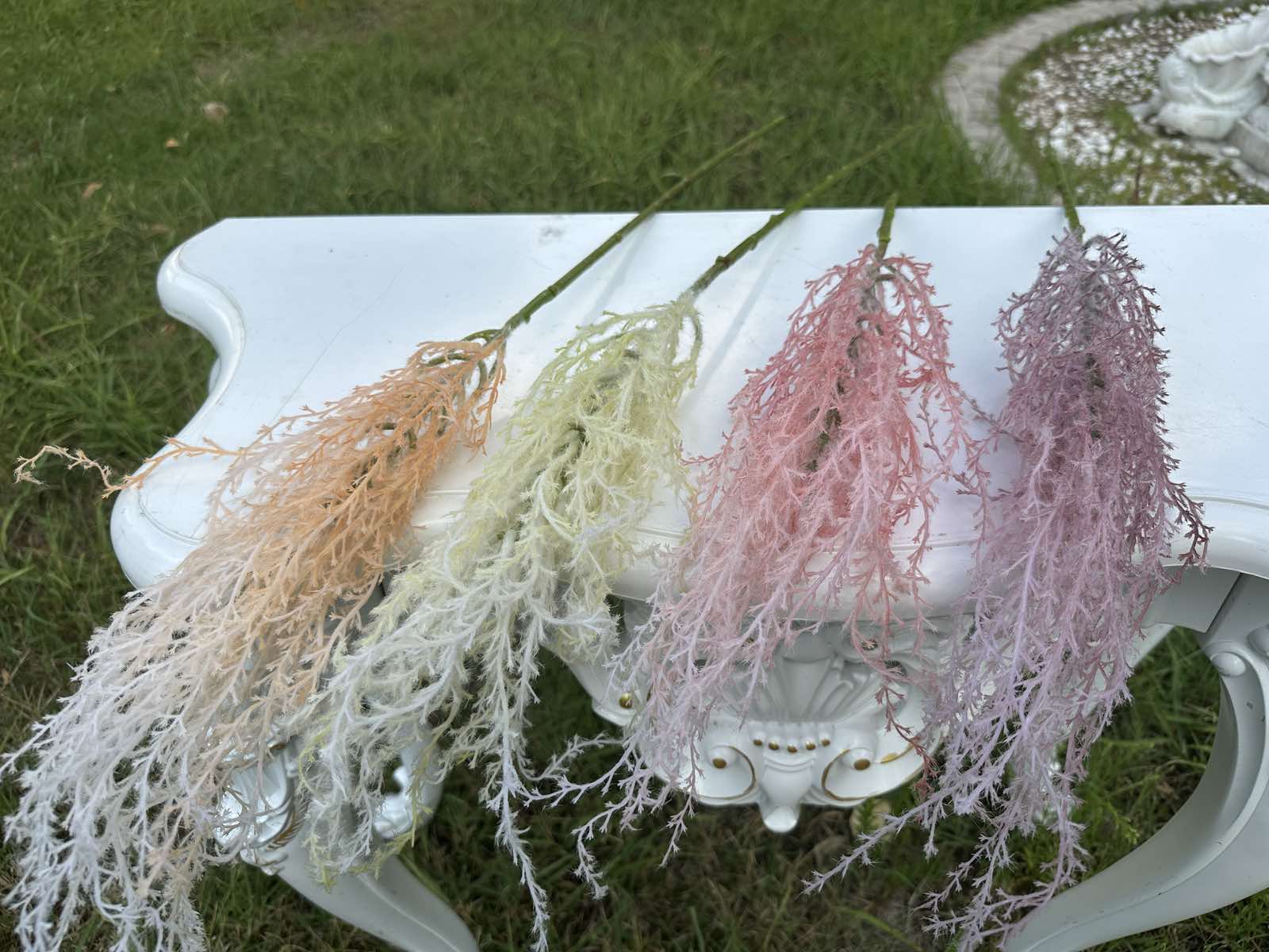 Цветни метлички