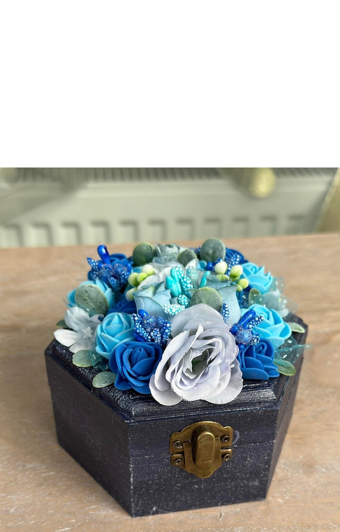 Декорирана кутия шестограм