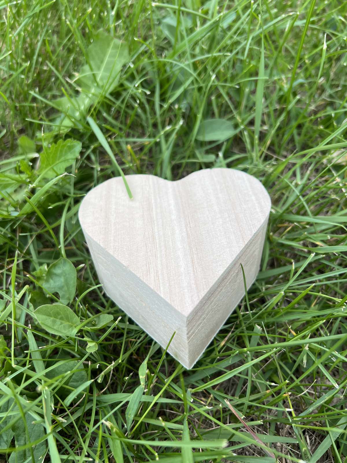 Дървена кутия сърце