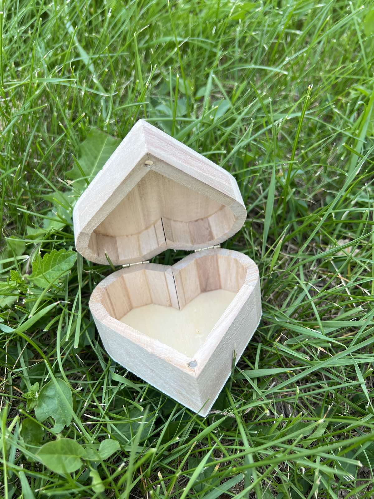 Дървена кутия сърце