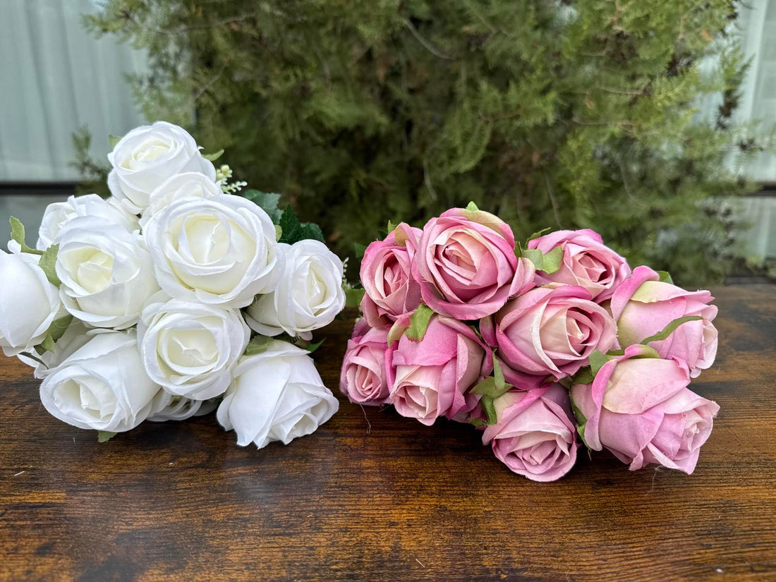 Роза 12 глави пепел