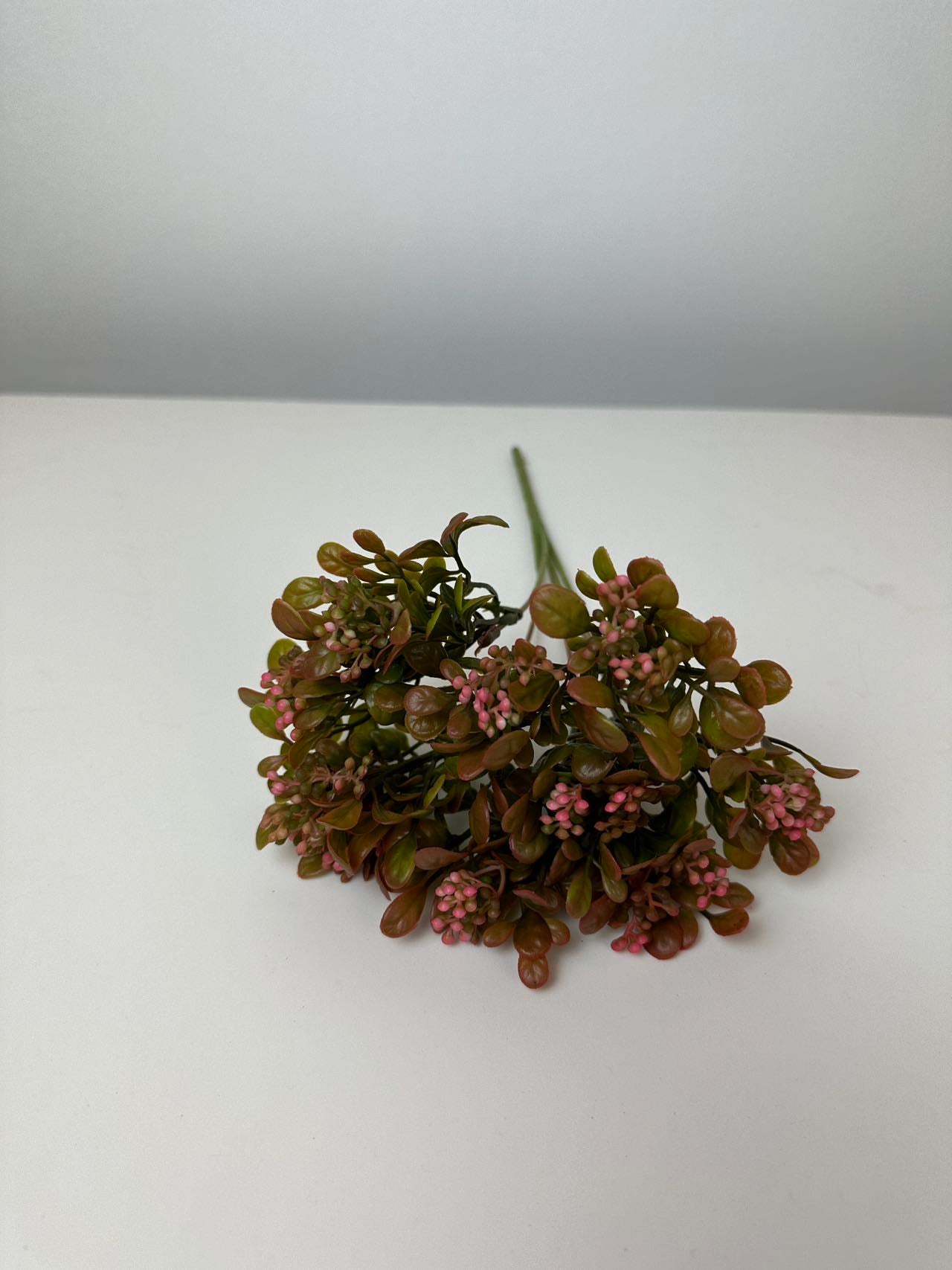 Дребни топчета розово