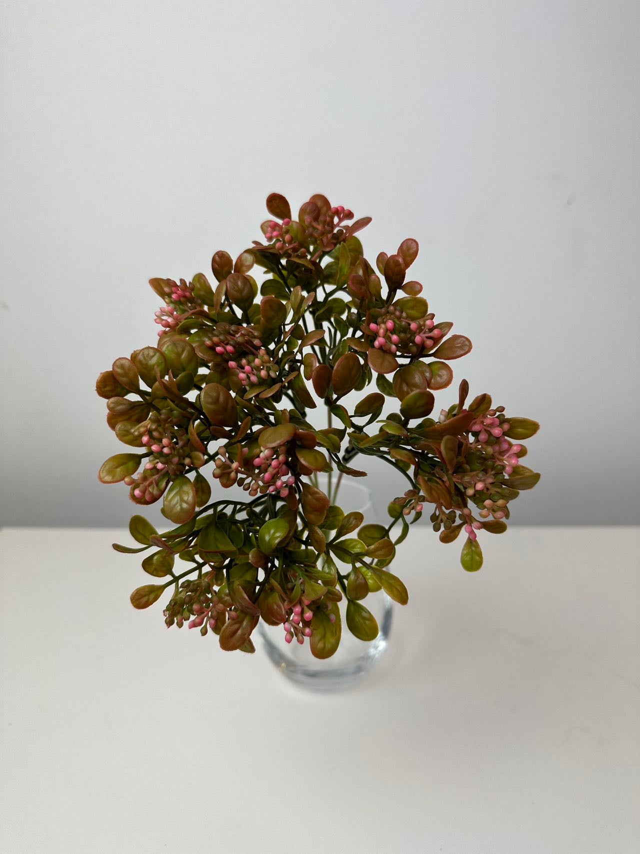 Дребни топчета розово