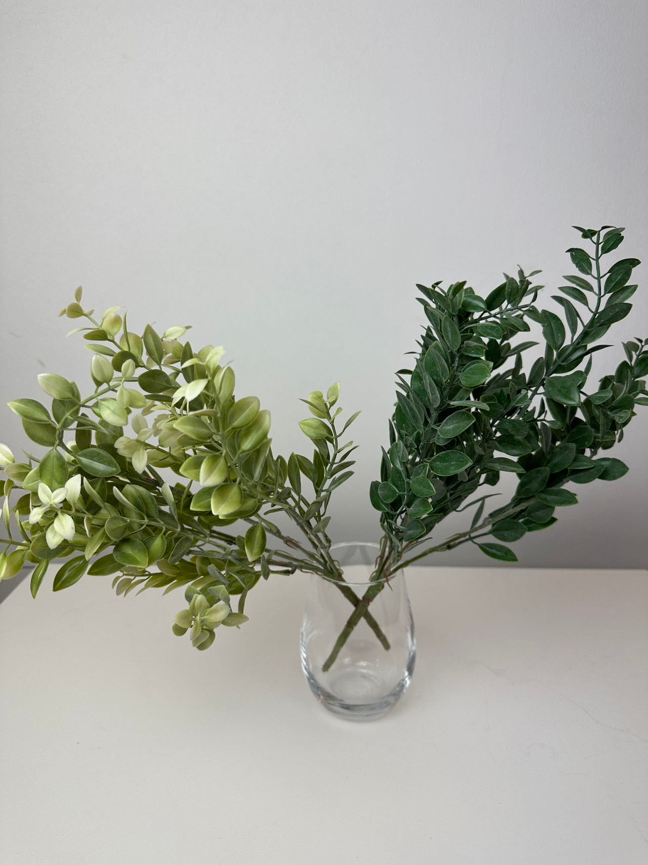 Мини листенца светлозелено