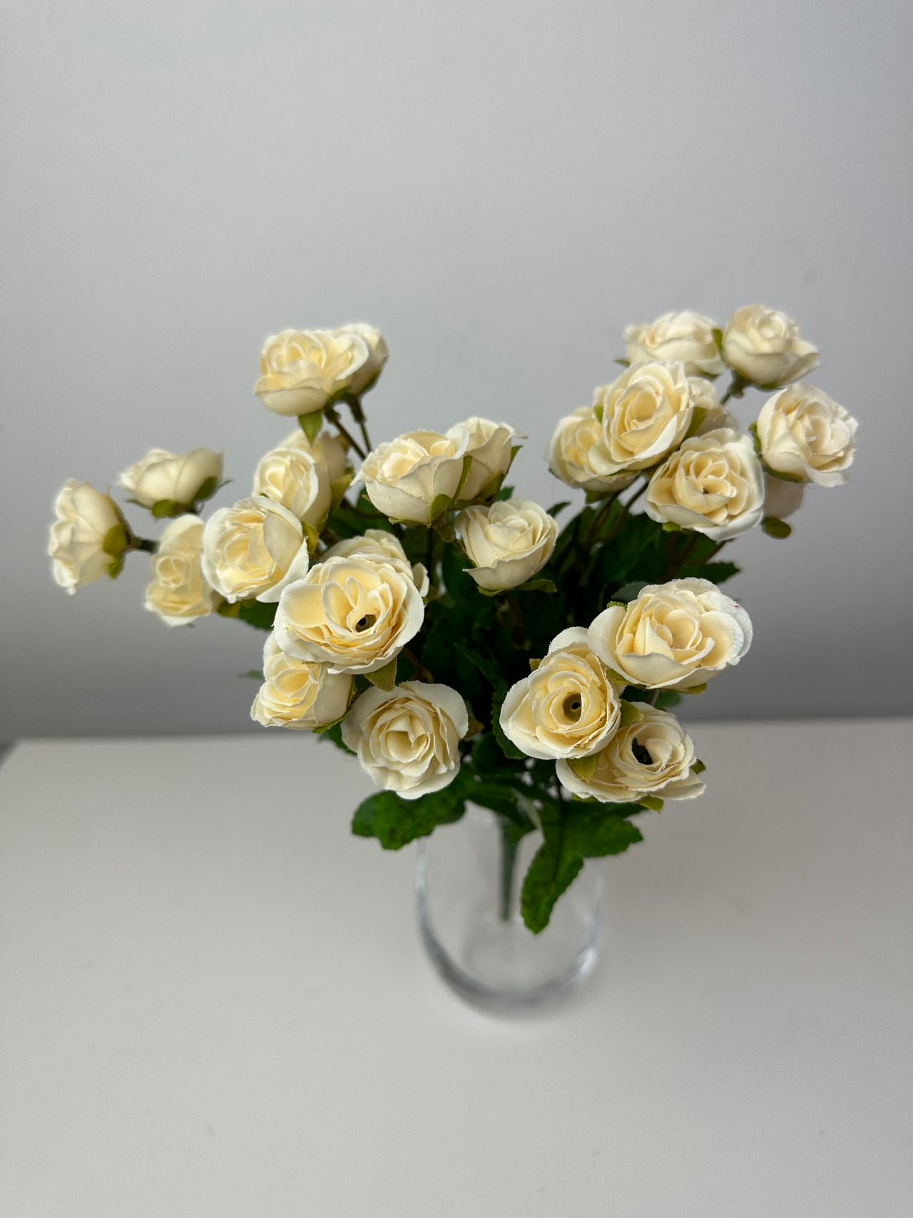 Мини спрей роза бяло