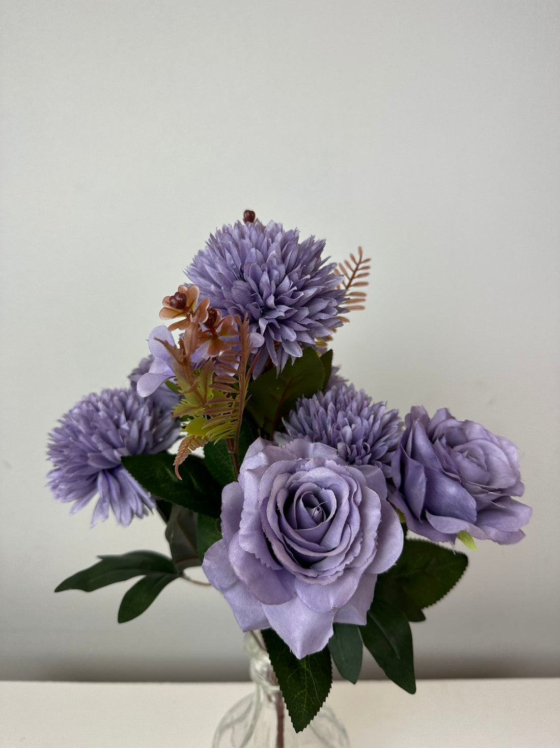 Хризантема с роза лила