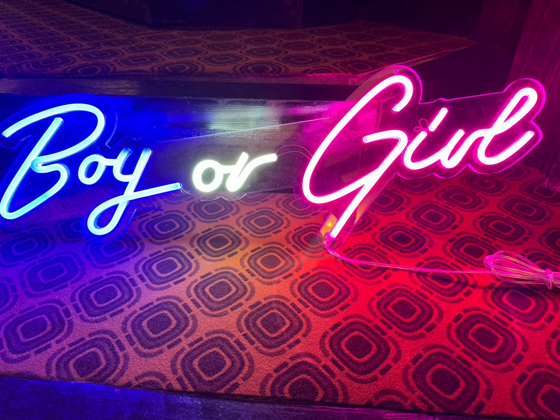 Светещ надпис boy or girl