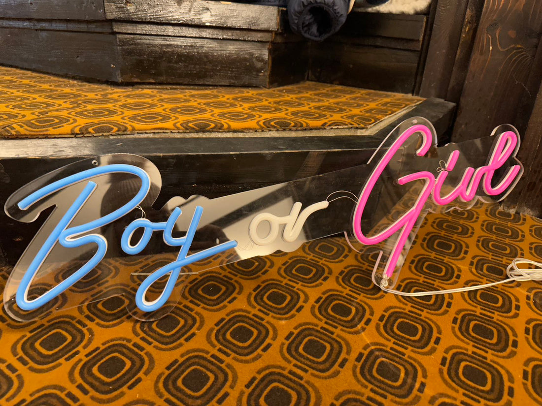 Светещ надпис boy or girl