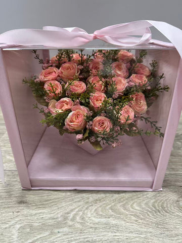 Аранжировка кутия със сърце