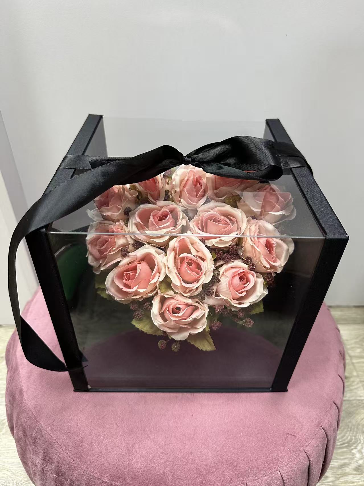 Аранжировка кутия със сърце