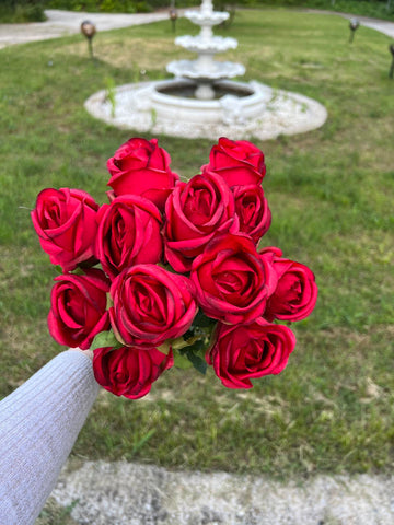 Изкуствена роза 12 глави червена