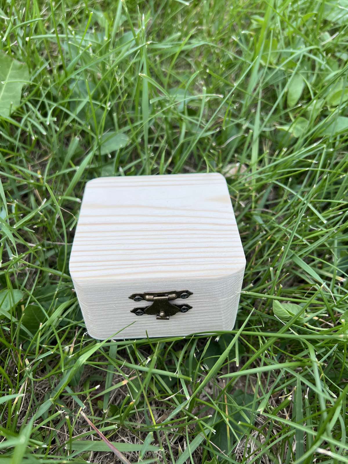 Дървена кутия квадрат 8/8/4